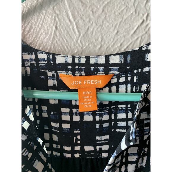 Joe Fresh Dress Sleeveless Size Medium Black White Checkered Upper V Neck - Picture 2 of 3